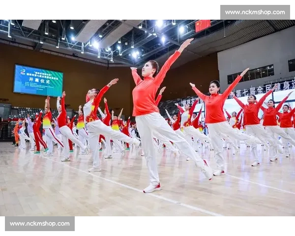 弘扬体育精神，推动全民健身，塑造健康积极向上的社会风尚